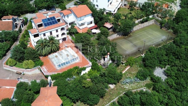 House for sale 800 m² – Jadranovo