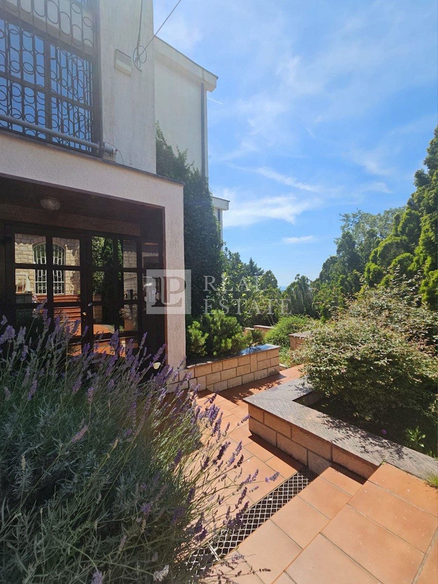 House For sale - PRIMORSKO-GORANSKA CRIKVENICA