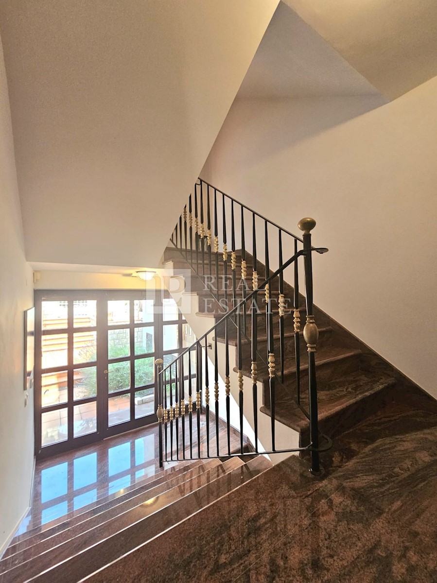 House For sale - PRIMORSKO-GORANSKA CRIKVENICA