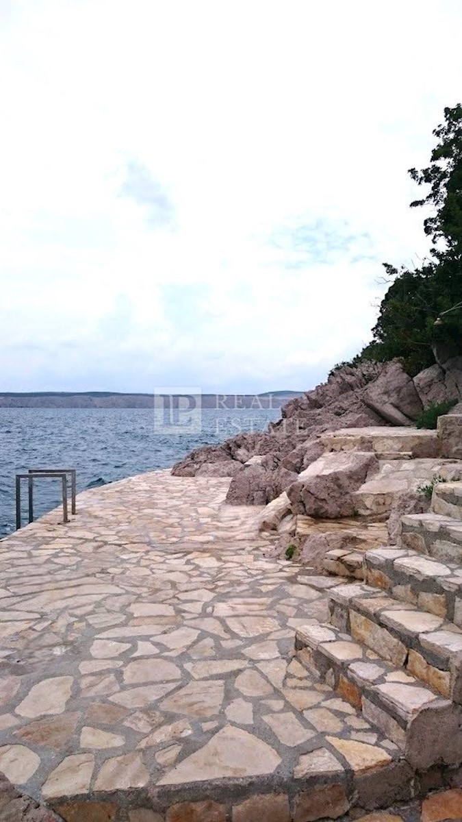 Dom Na predaj - PRIMORSKO-GORANSKA Crikvenica