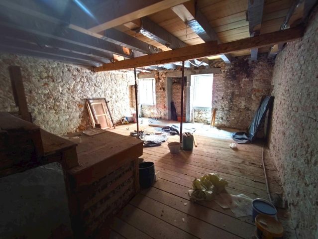 Mieszkanie na sprzedaż 117 m² – Rovinj