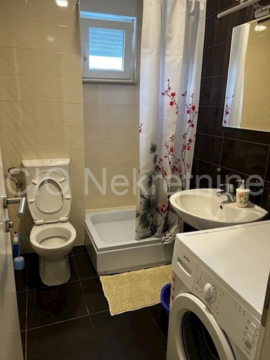 Apartma Za najem - SPLITSKO-DALMATINSKA SPLIT