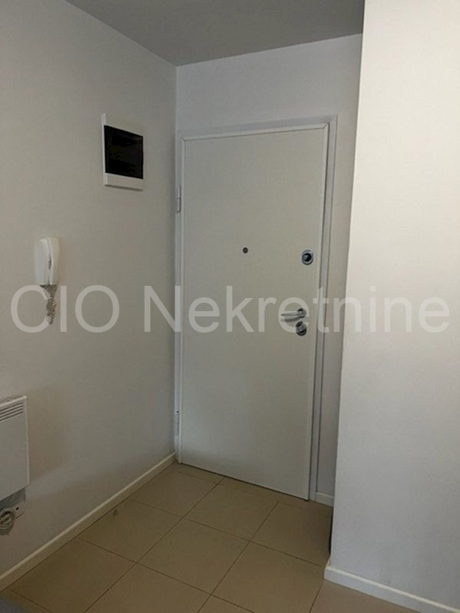 Appartement À louer - SPLITSKO-DALMATINSKA SPLIT