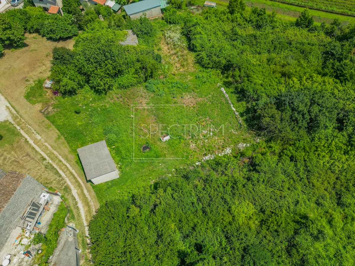 Działka Na sprzedaż - ISTARSKA BRTONIGLA