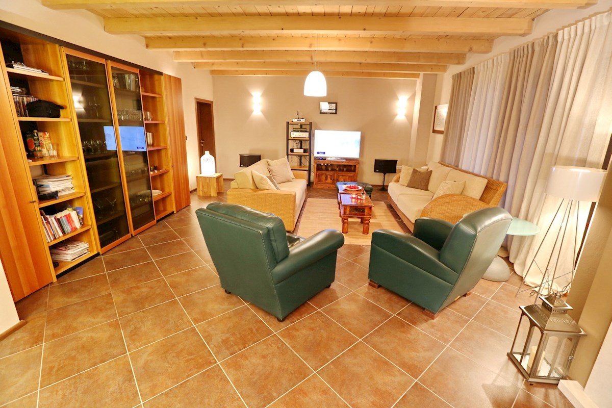 Haus Zu verkaufen - ISTARSKA SVETVINČENAT