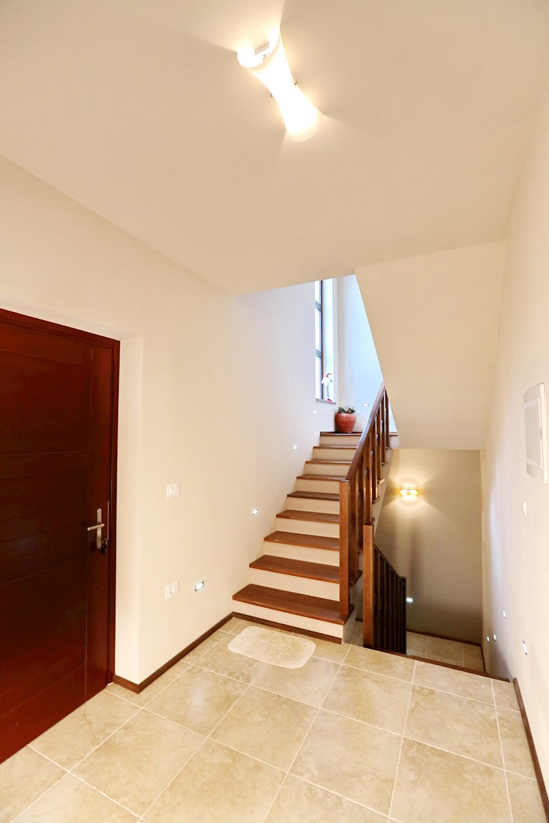 Haus Zu verkaufen - ISTARSKA SVETVINČENAT