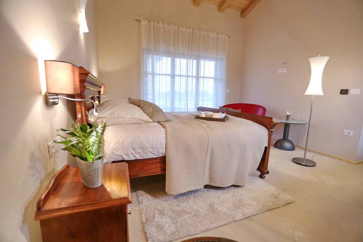 Haus Zu verkaufen - ISTARSKA SVETVINČENAT