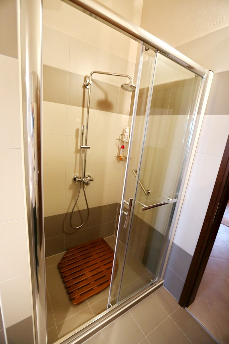 Haus Zu verkaufen - ISTARSKA SVETVINČENAT