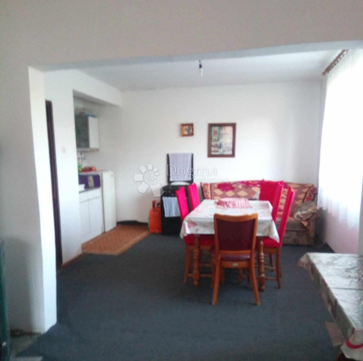 House For sale - KARLOVAČKA PLAŠKI