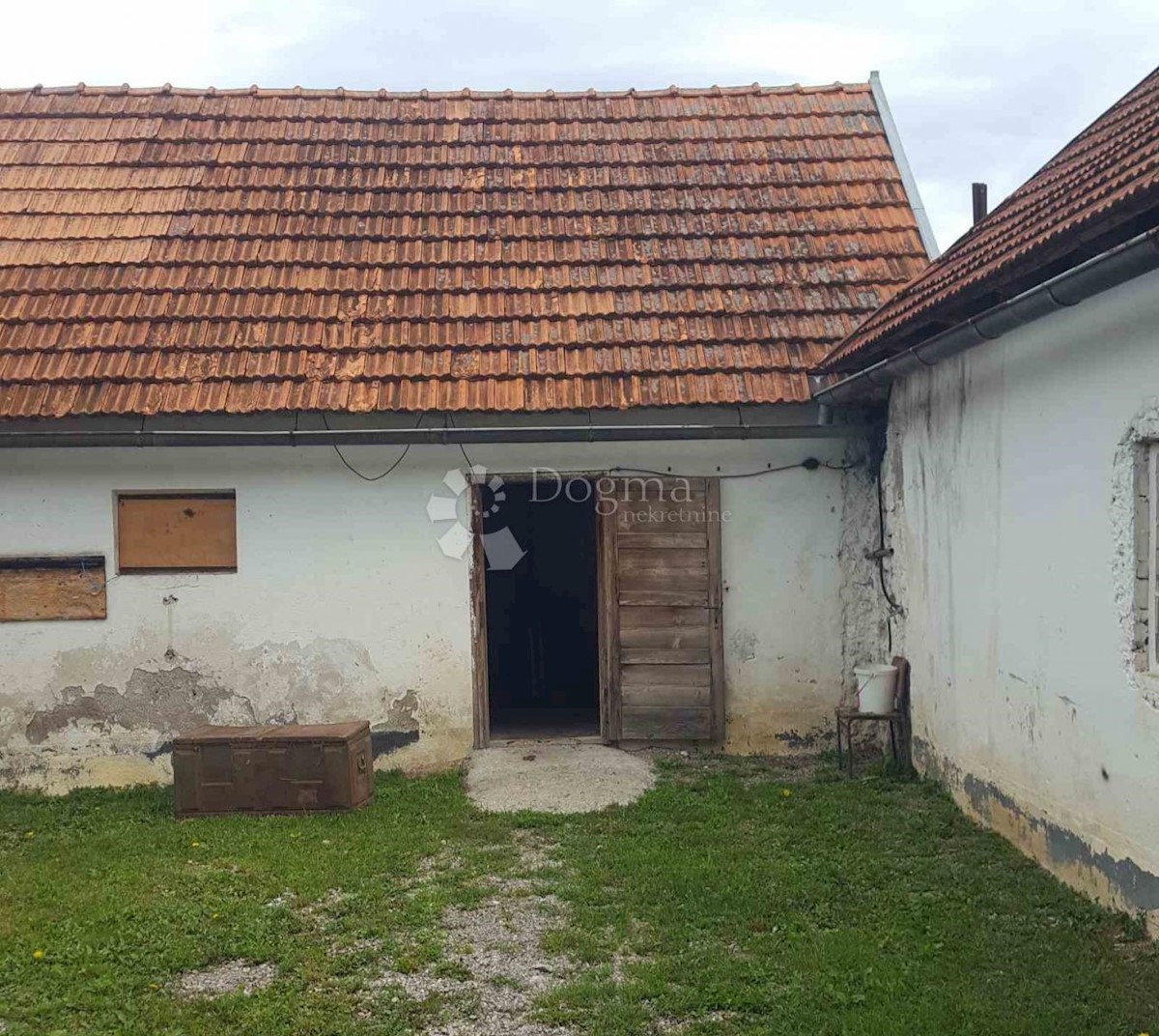 House For sale - KARLOVAČKA PLAŠKI