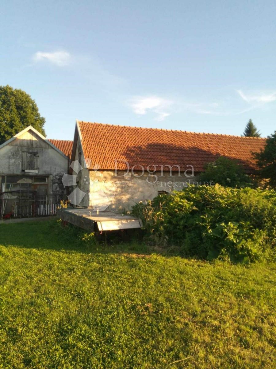 House For sale - KARLOVAČKA PLAŠKI