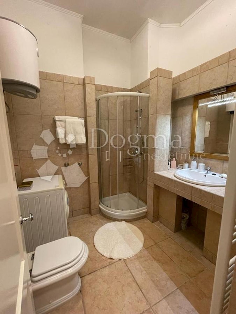 Appartement À vendre - PRIMORSKO-GORANSKA Mali Lošinj