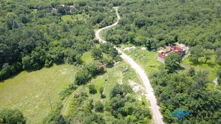 Zemljište na prodaju 678 m² – Grožnjan