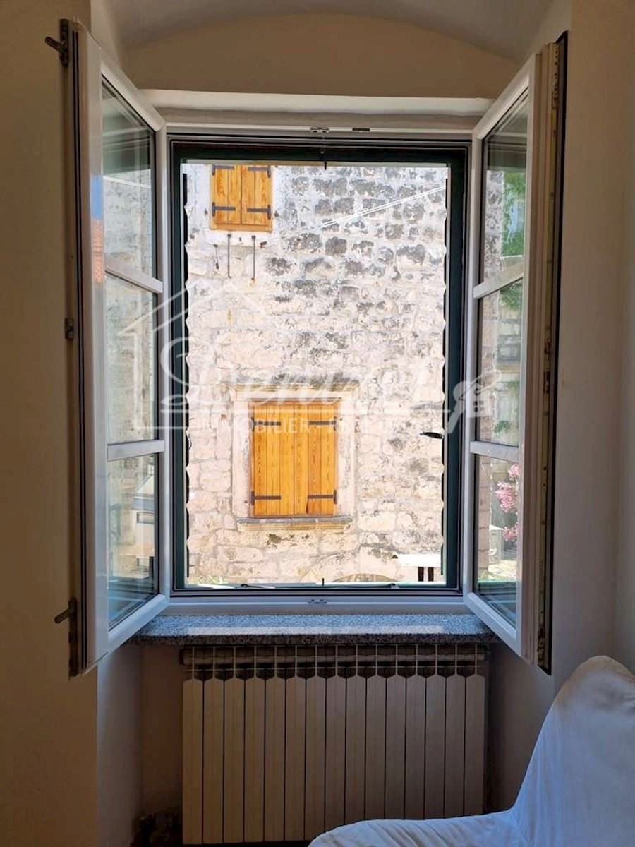 Flat For sale - SPLITSKO-DALMATINSKA TROGIR