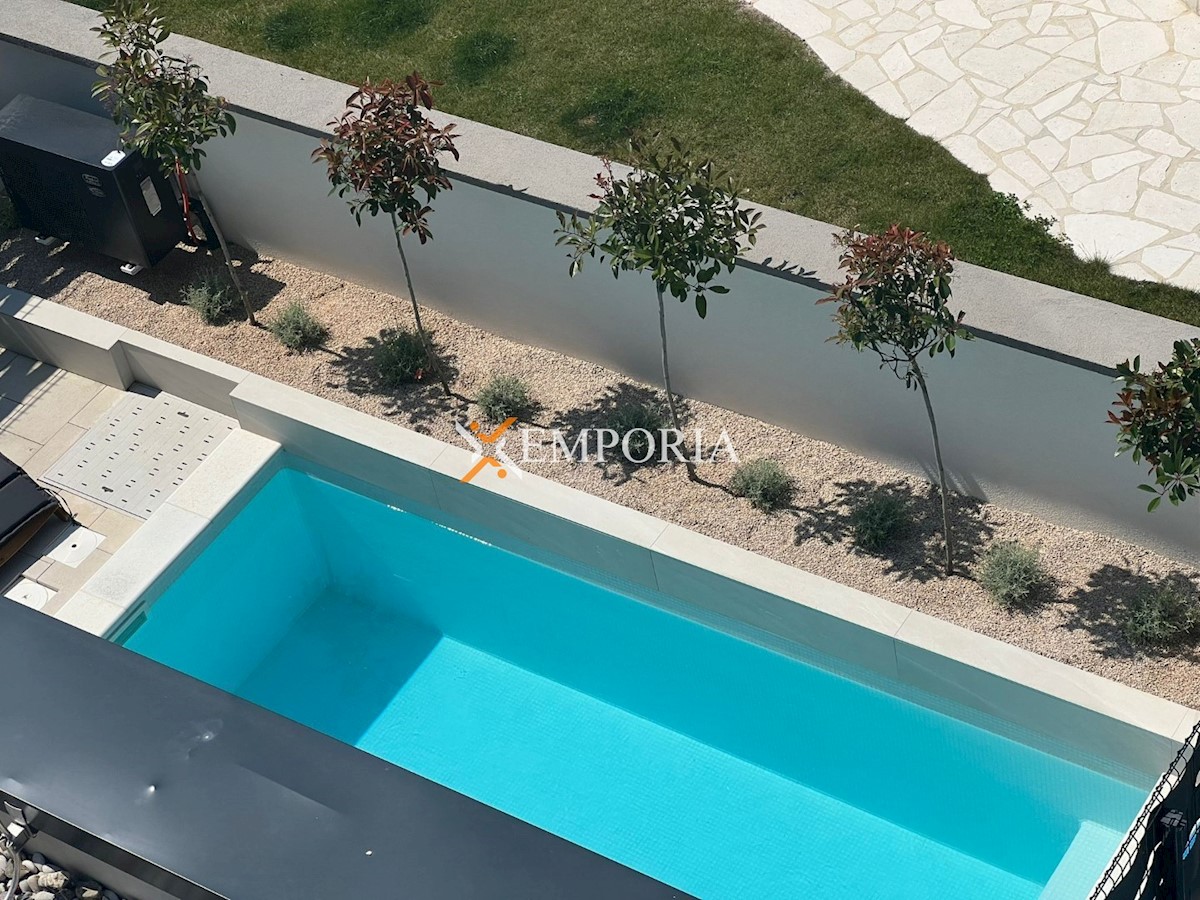 Flat For sale - ZADARSKA PRIVLAKA