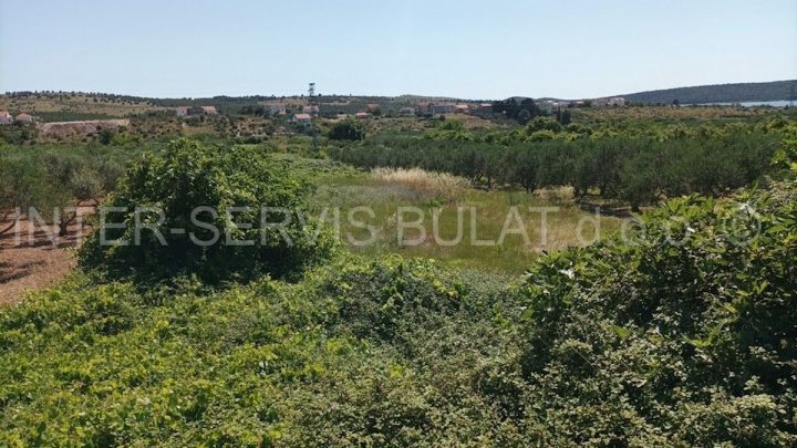 Parcela na predaj 1753 m² – Donje Polje