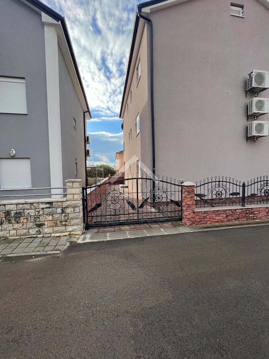 Haus Zu verkaufen - ZADARSKA VRSI