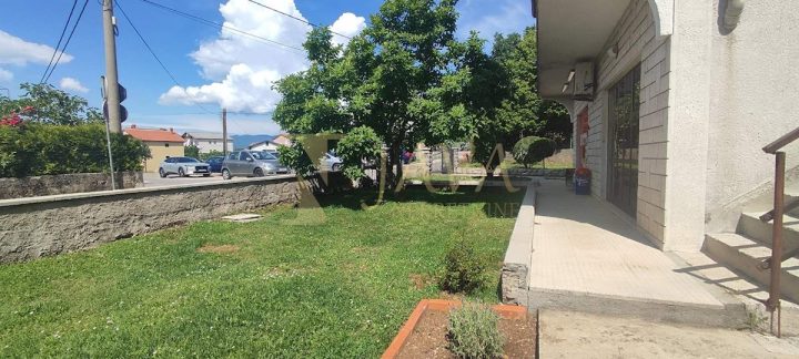 Hiša na predaj 330 m² – Marinići