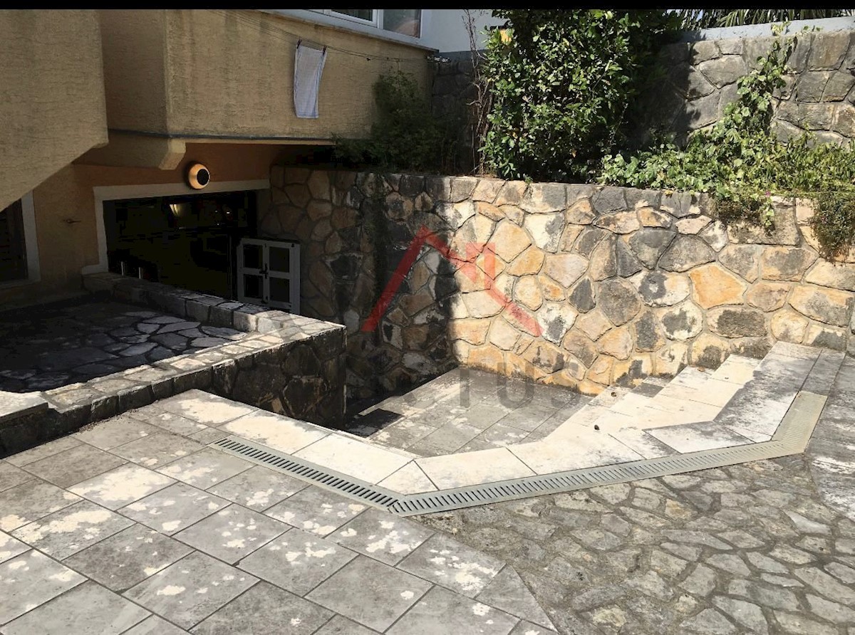 Komerčné Na predaj - PRIMORSKO-GORANSKA CRIKVENICA