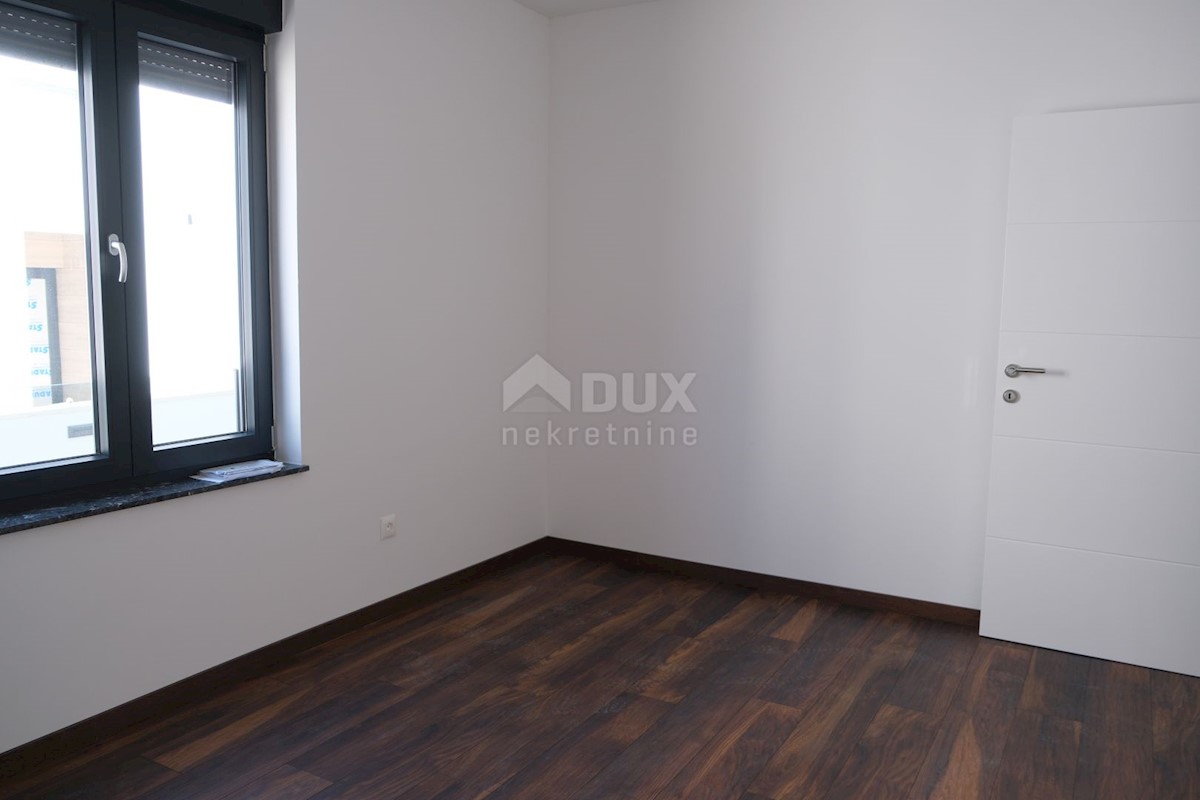 Flat For sale - ZADARSKA VRSI