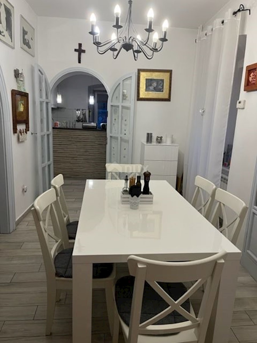 Kuća Na prodaju - PRIMORSKO-GORANSKA KASTAV