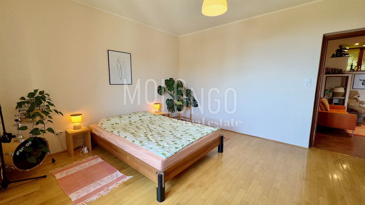 Appartement À vendre -  