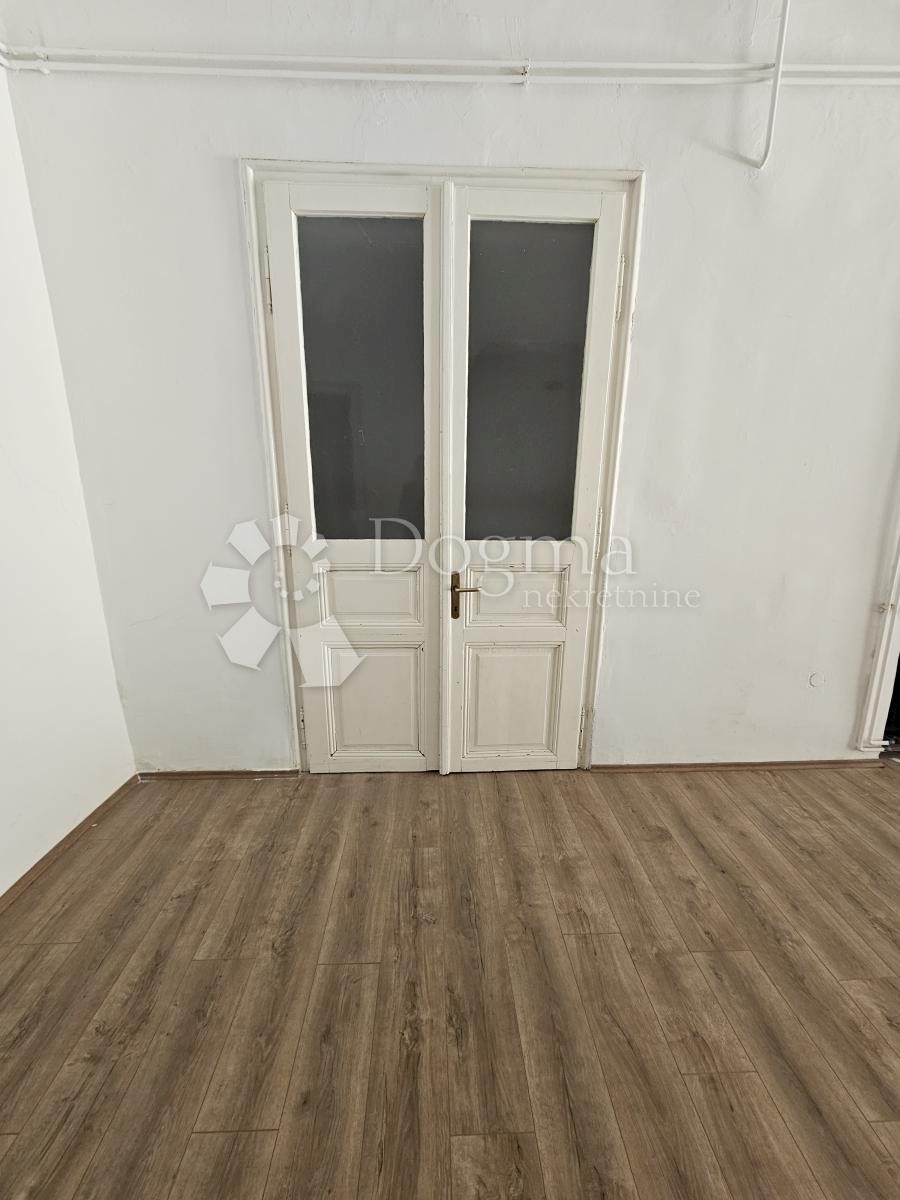 Gewerbefläche Zu verkaufen - KOPRIVNIČKO-KRIŽEVAČKA KRIŽEVCI
