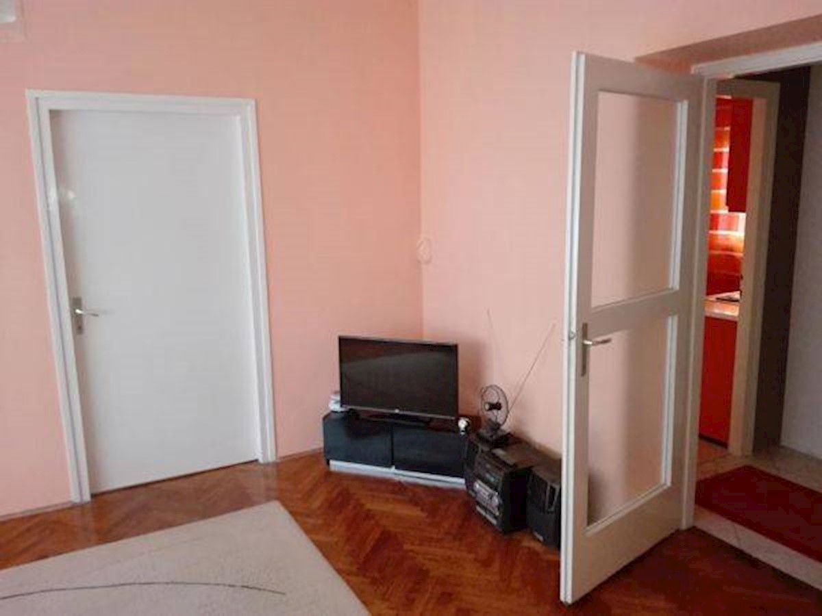 Apartment Zu verkaufen - KARLOVAČKA KARLOVAC