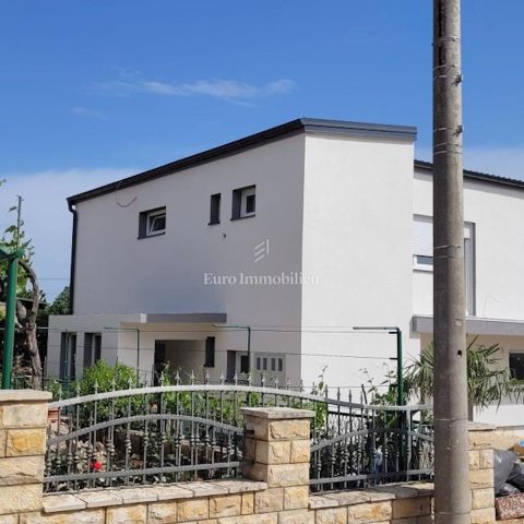 Appartamento in vendita 78 m² – Posedarje