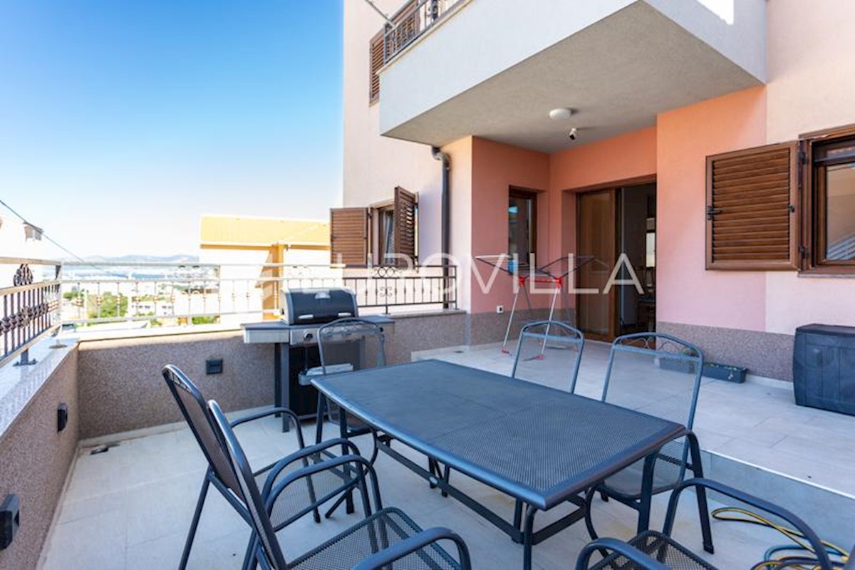 Apartment Zu verkaufen - SPLITSKO-DALMATINSKA SPLIT