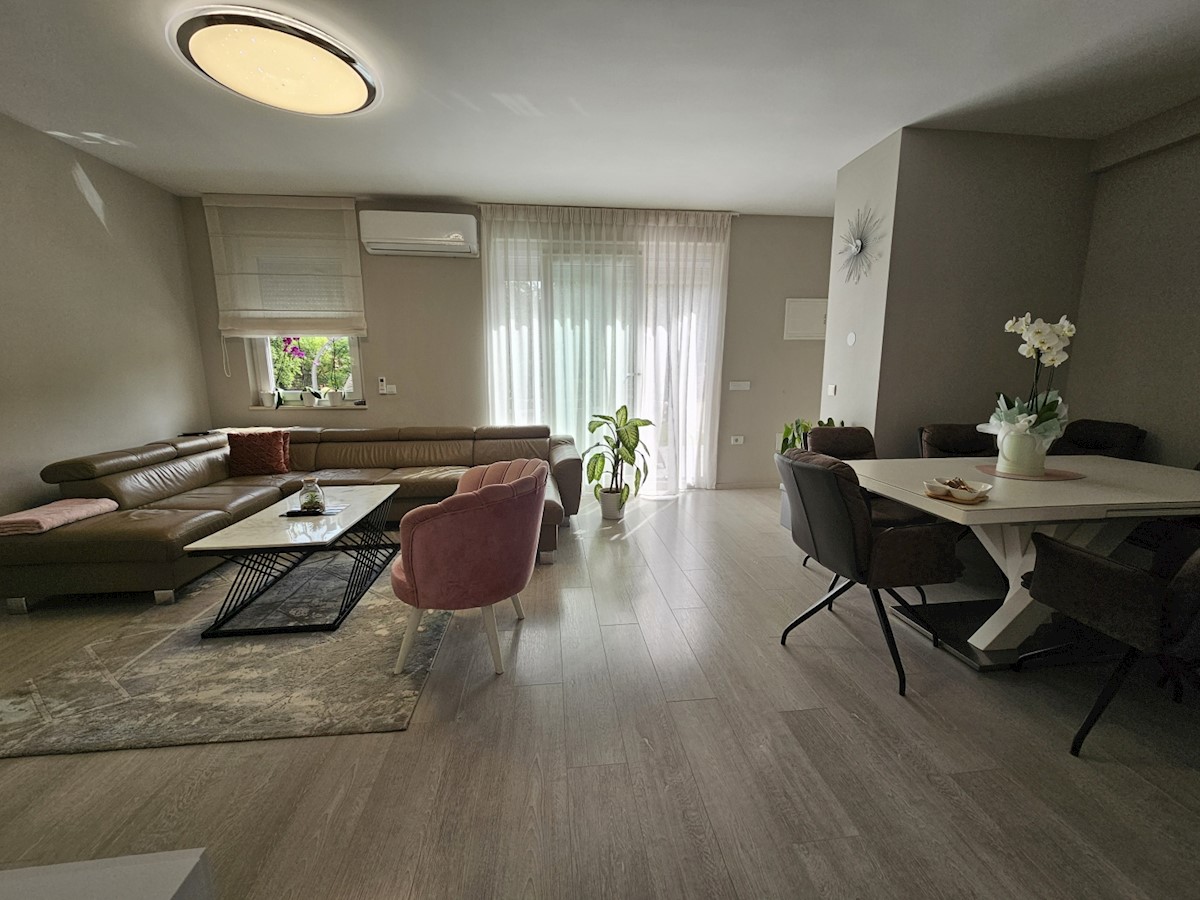 Haus Zu verkaufen - ISTARSKA POREČ