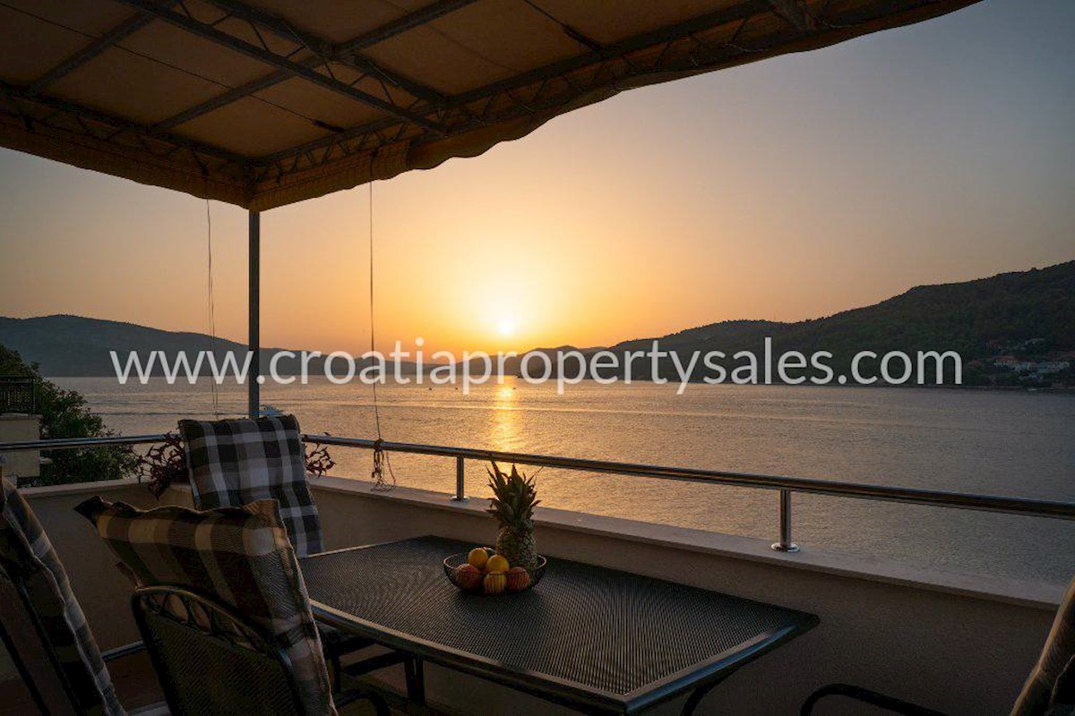 House For sale - SPLITSKO-DALMATINSKA TROGIR