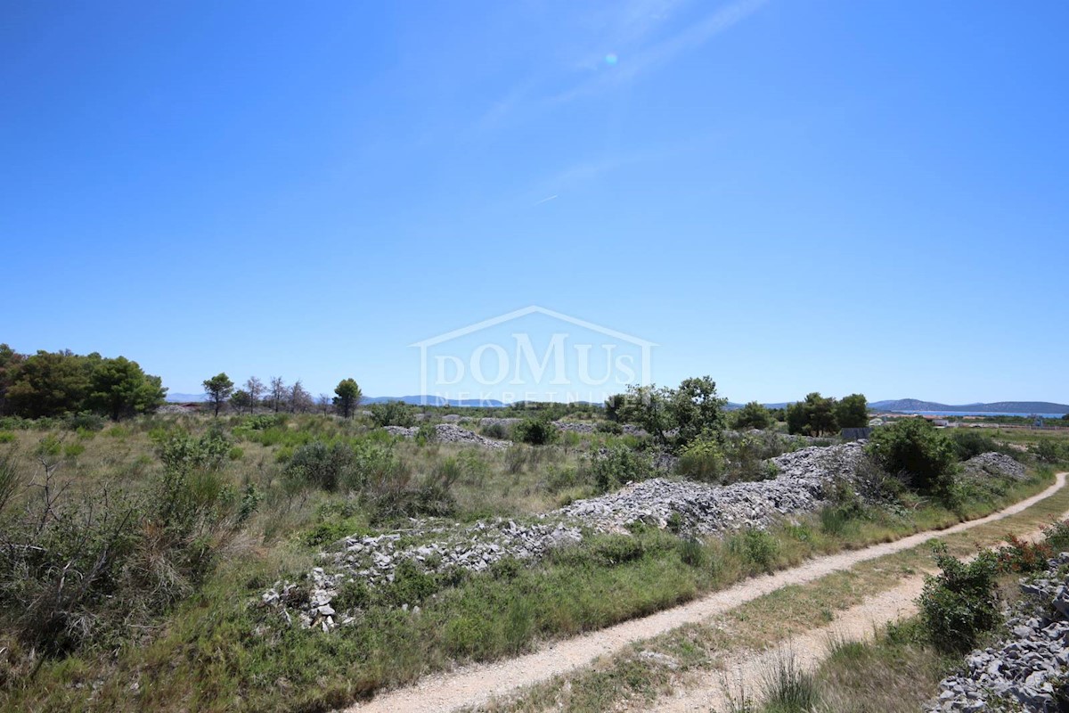 Terreno In vendita - ŠIBENSKO-KNINSKA VODICE