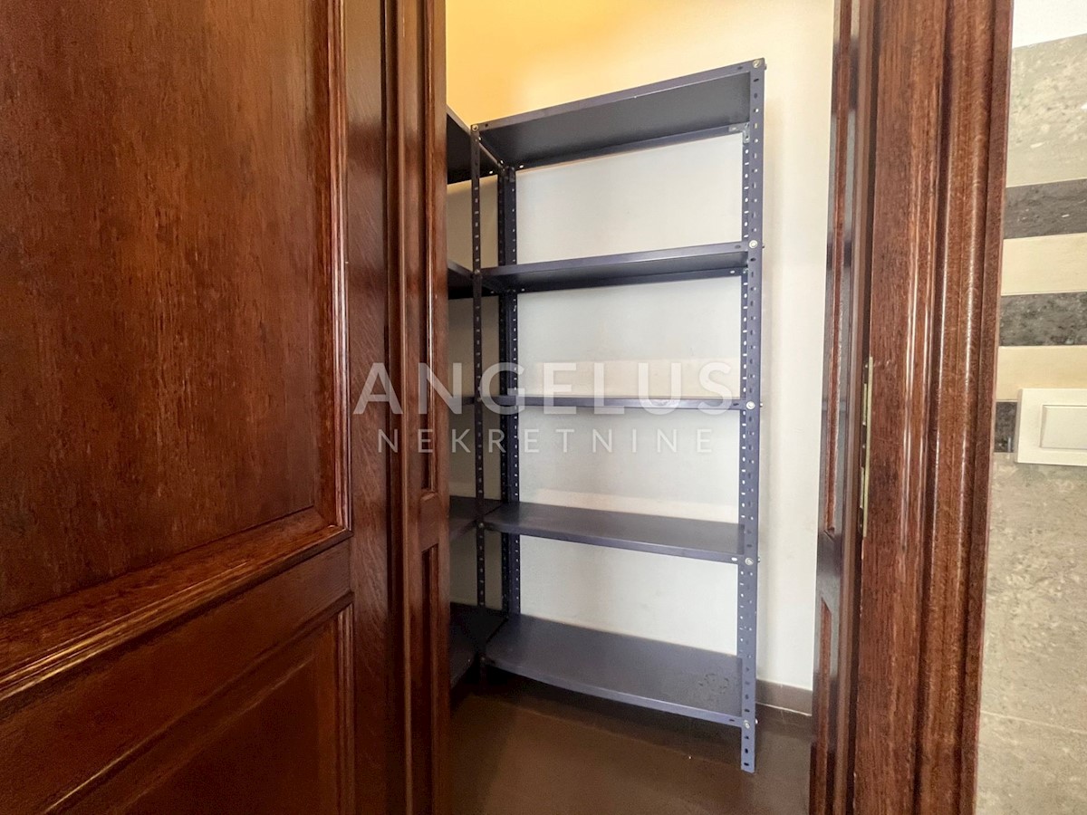 Appartement À louer - GRAD ZAGREB ZAGREB