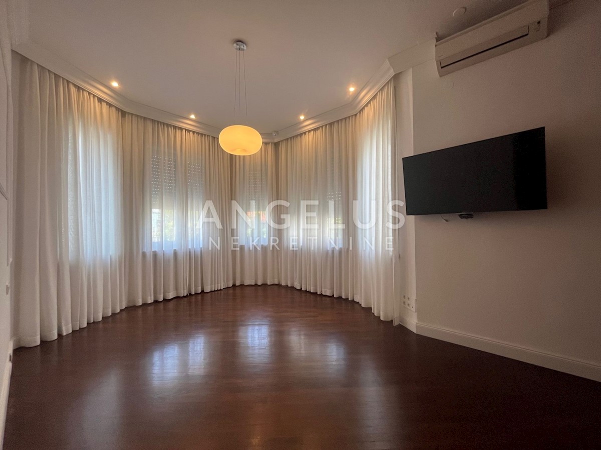 Appartement À louer - GRAD ZAGREB ZAGREB