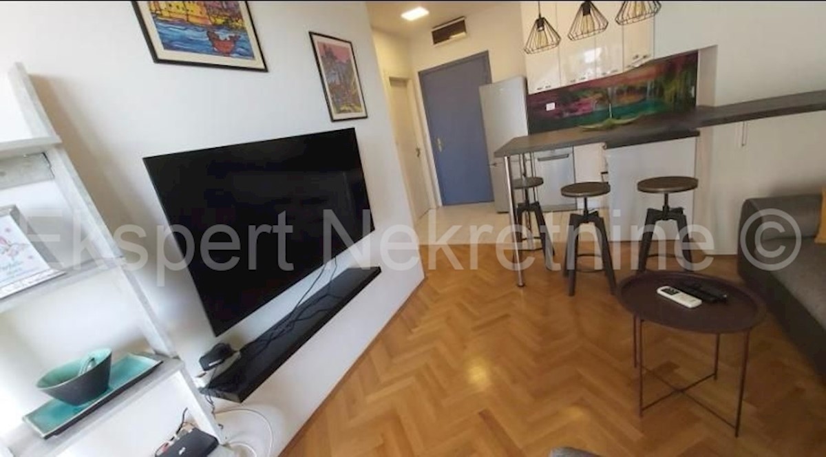 Apartmán Na predaj - SPLITSKO-DALMATINSKA SPLIT