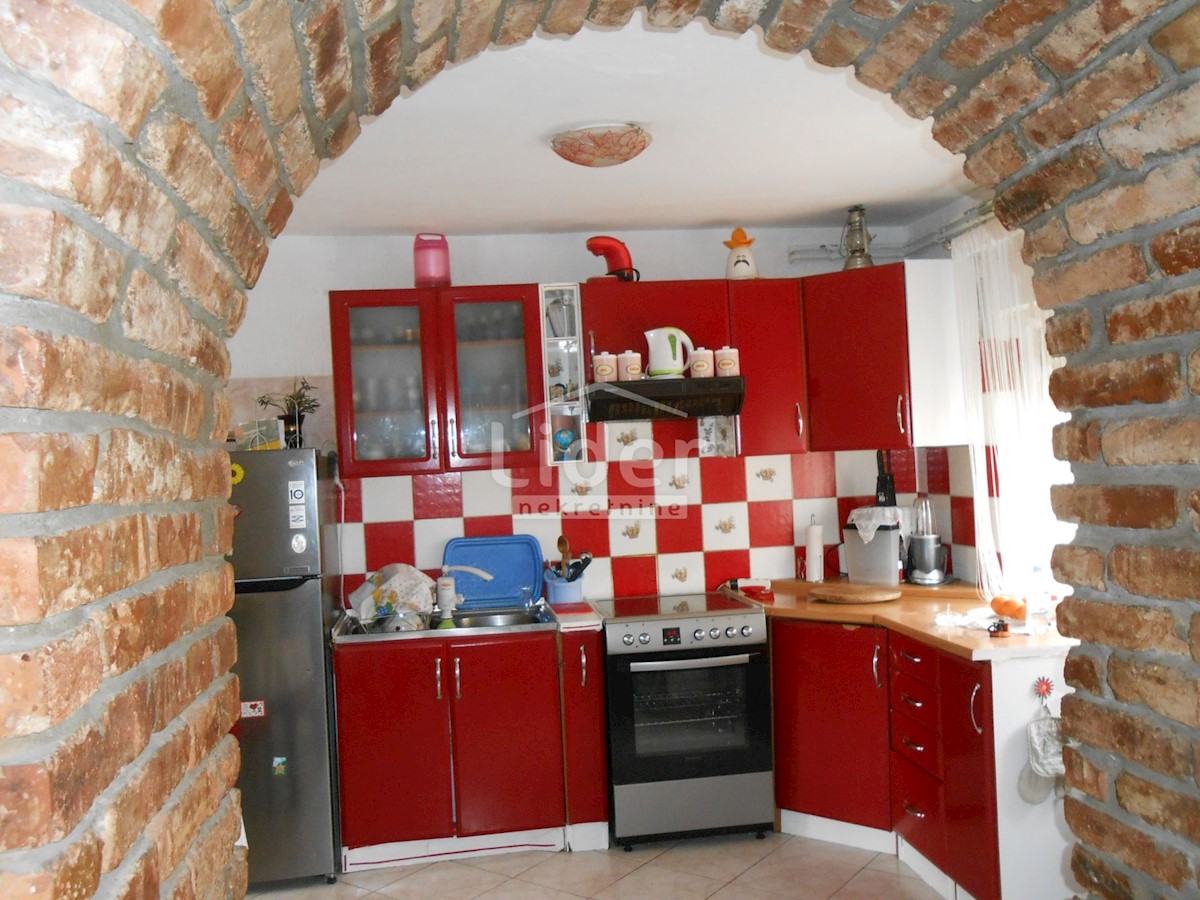 Kuća Na prodaju - PRIMORSKO-GORANSKA MATULJI