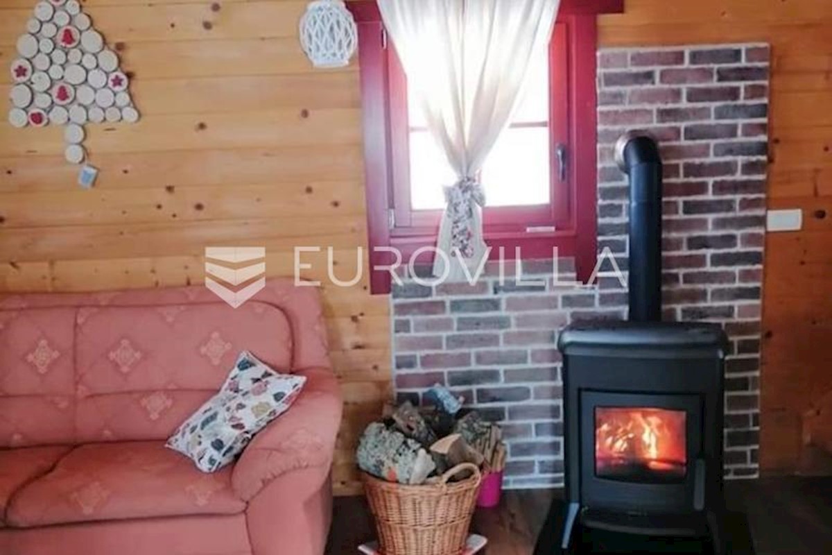 House For sale - LIČKO-SENJSKA OTOČAC