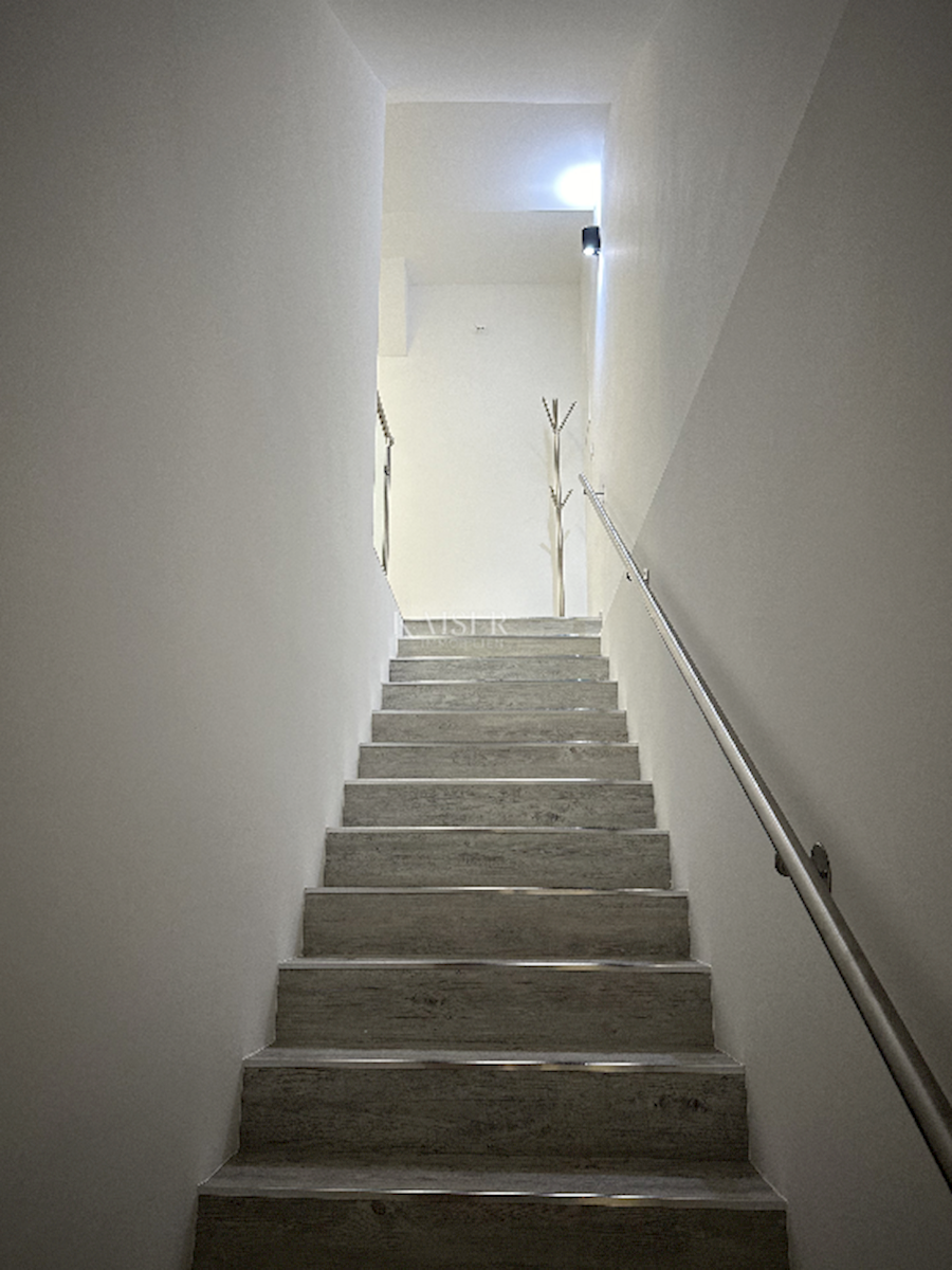 Appartamento In vendita - ISTARSKA POREČ