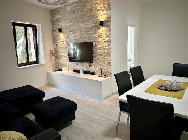 Apartmán na prodej 113 m² – Poreč