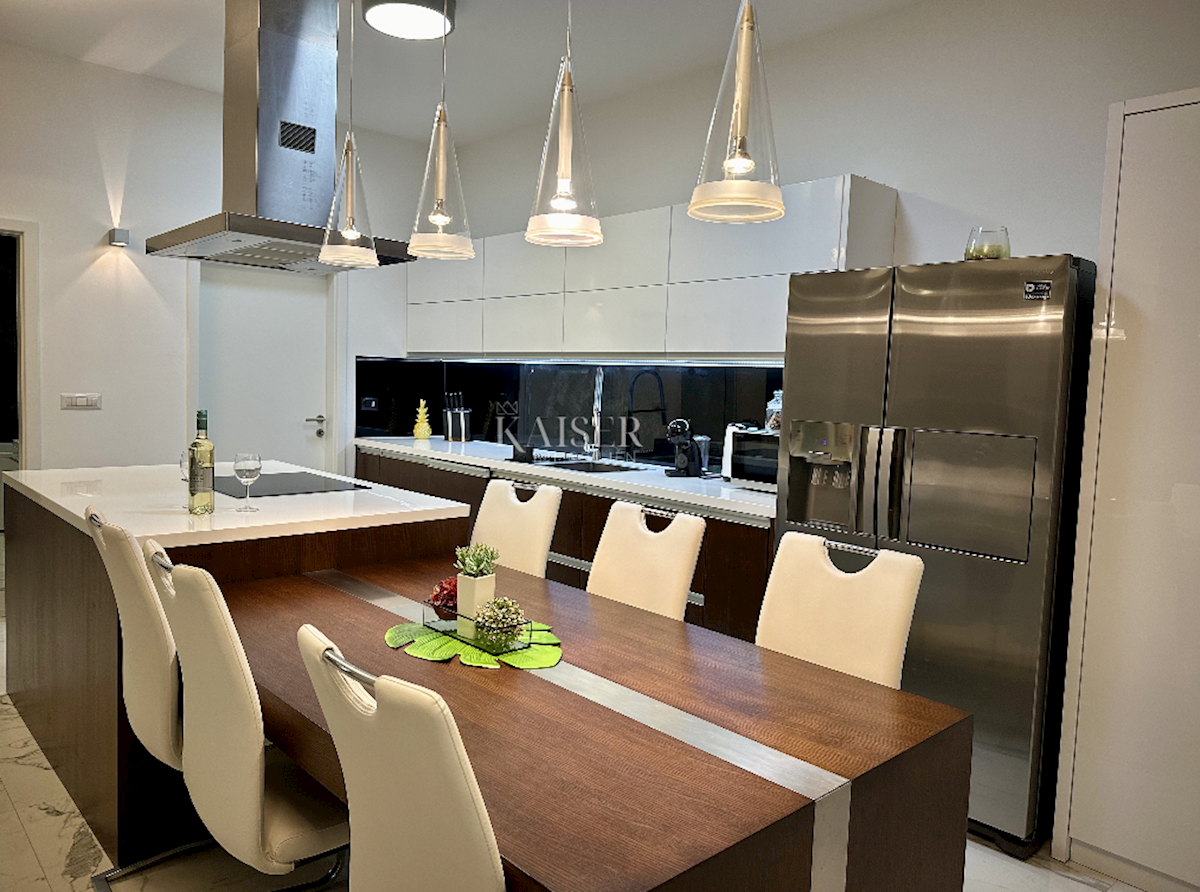 Apartma Na predaj - ISTARSKA POREČ