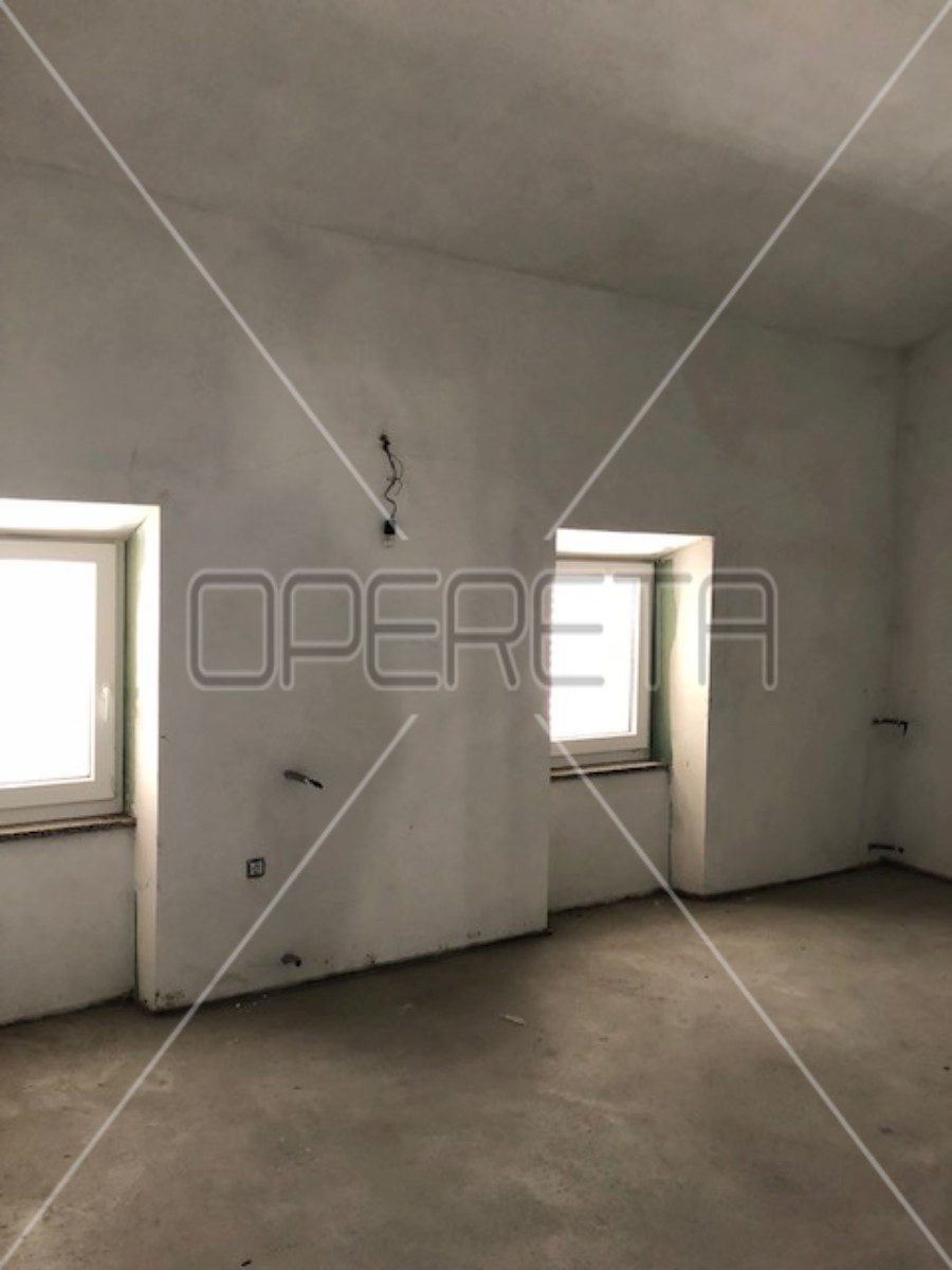 House For sale PULA