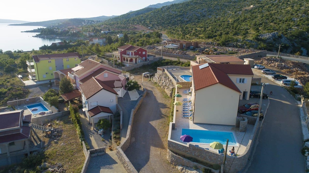 Maison À vendre - LIČKO-SENJSKA KARLOBAG