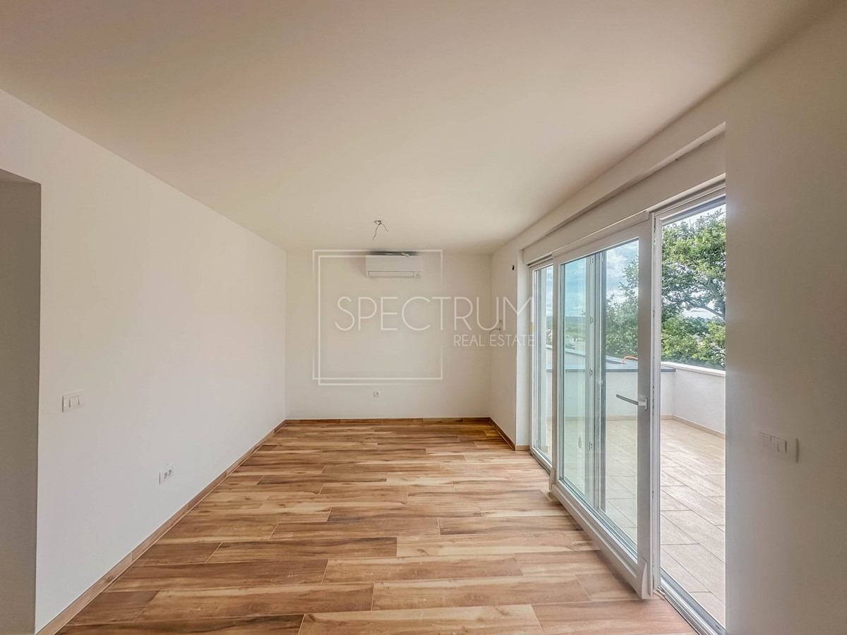 Flat For sale - Istarska Novigrad - foto 1/10