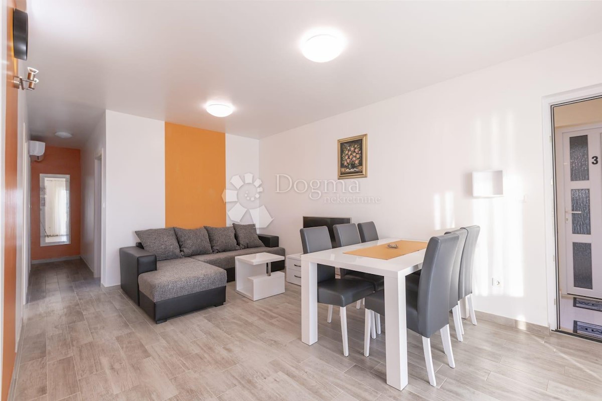 Appartement À vendre - LIČKO-SENJSKA KARLOBAG