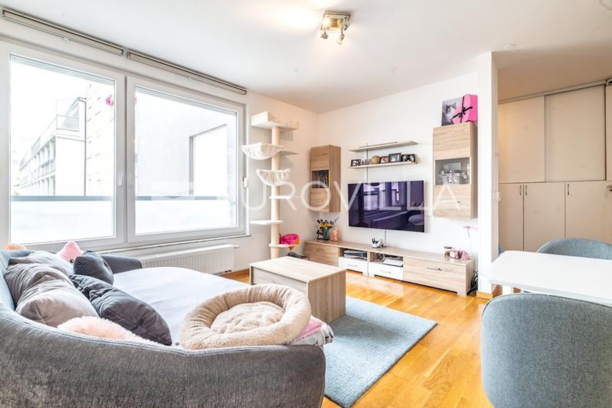 Appartement À vendre - GRAD ZAGREB ZAGREB