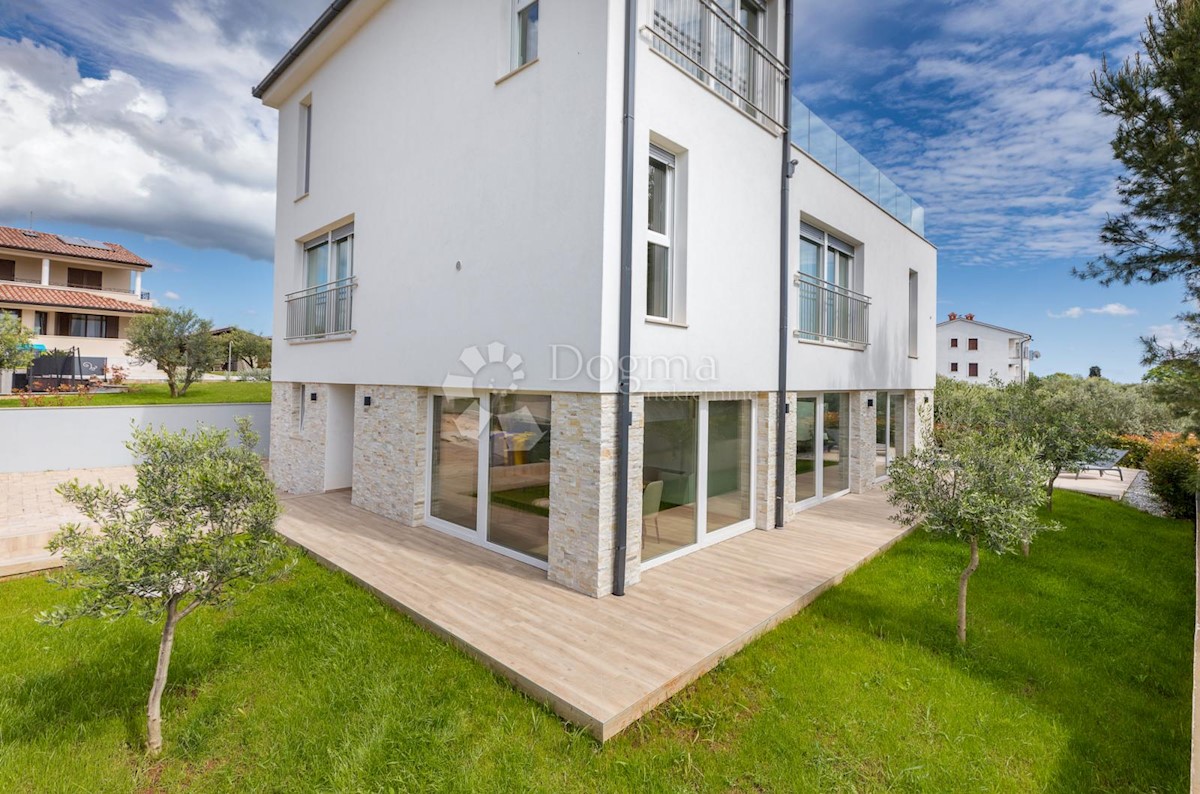 Haus Zu verkaufen - ISTARSKA FAŽANA