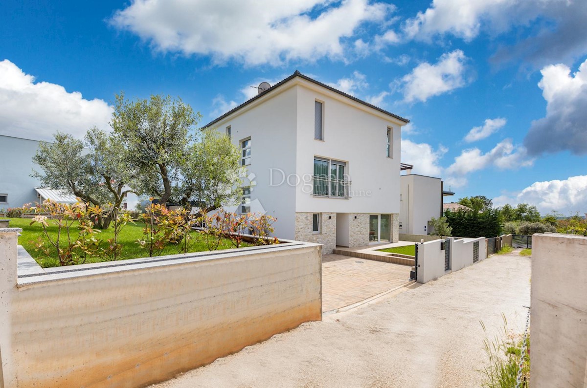 Haus Zu verkaufen - ISTARSKA FAŽANA