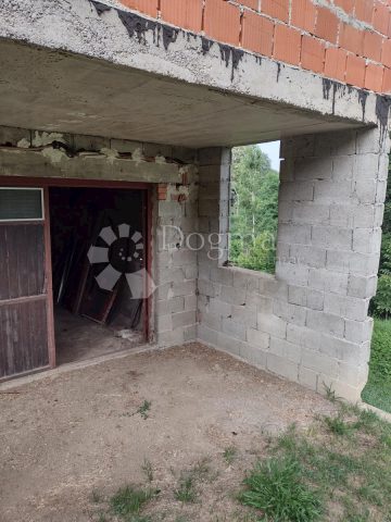 Maison à louer 203 m² – Bović