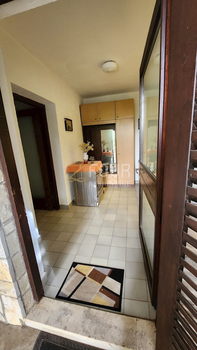 Kuća Na prodaju - PRIMORSKO-GORANSKA VINODOLSKA OPĆINA